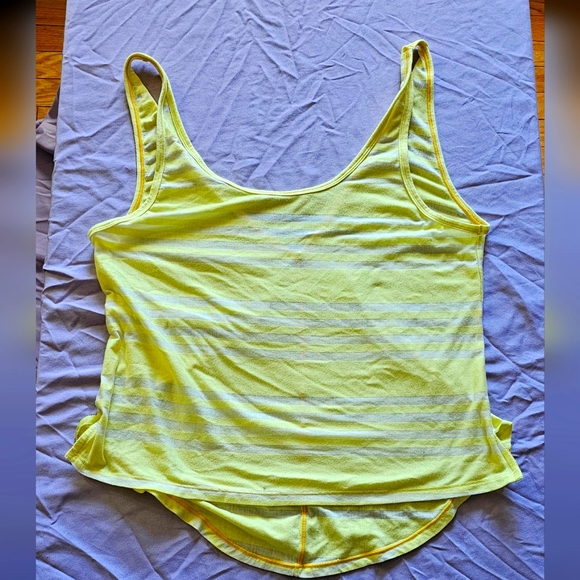 Lululemon singlet - Picture 1 of 2